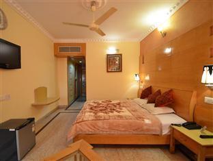 Hotel City Heart Residency Chandigarh Bagian luar foto